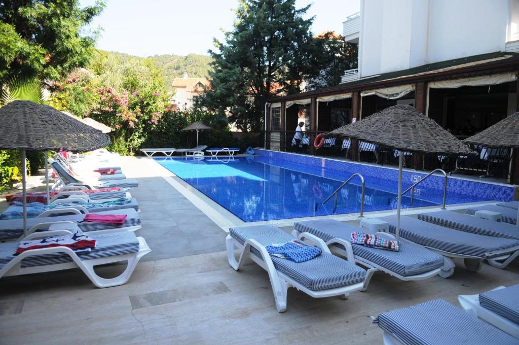 Navy Hotel — Swimming pool in İçmeler, Mugla