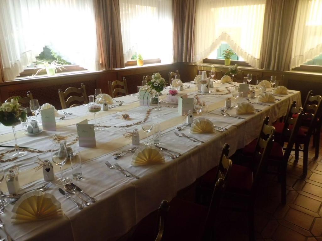 Hotel Restaurant zum Schwan - 2
