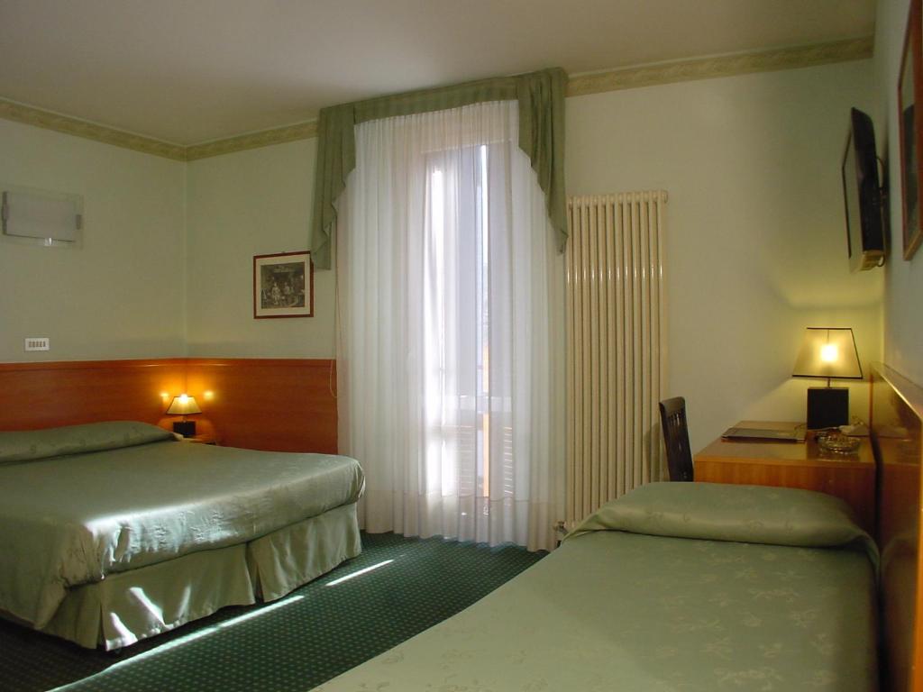 Hotel Don Abbondio photo