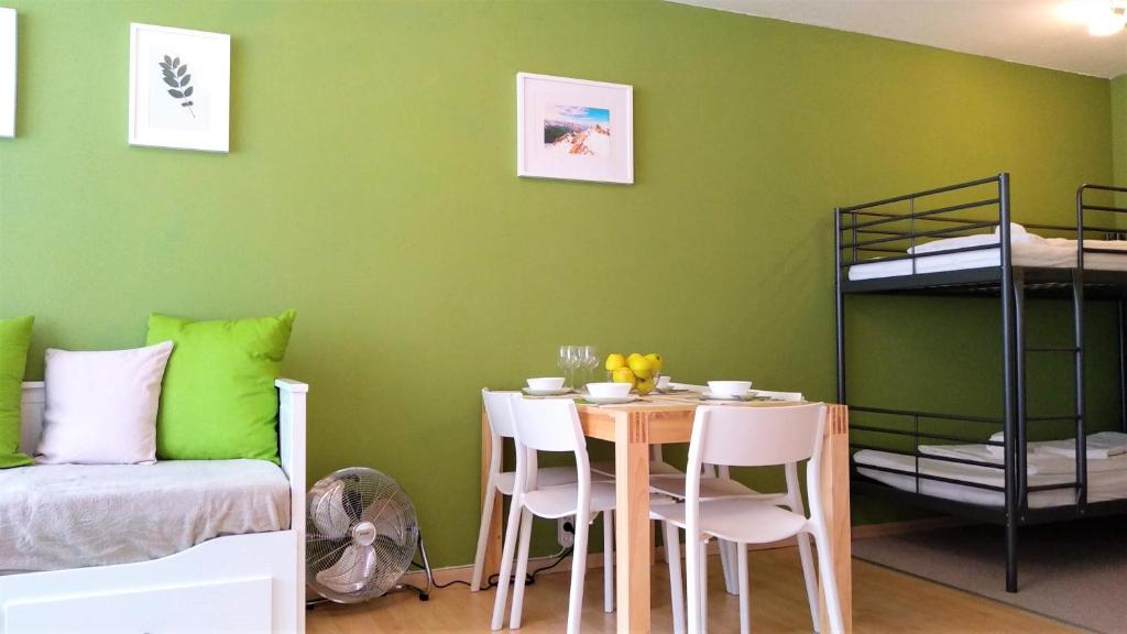 Green Wall Apartment Kaprun - 3