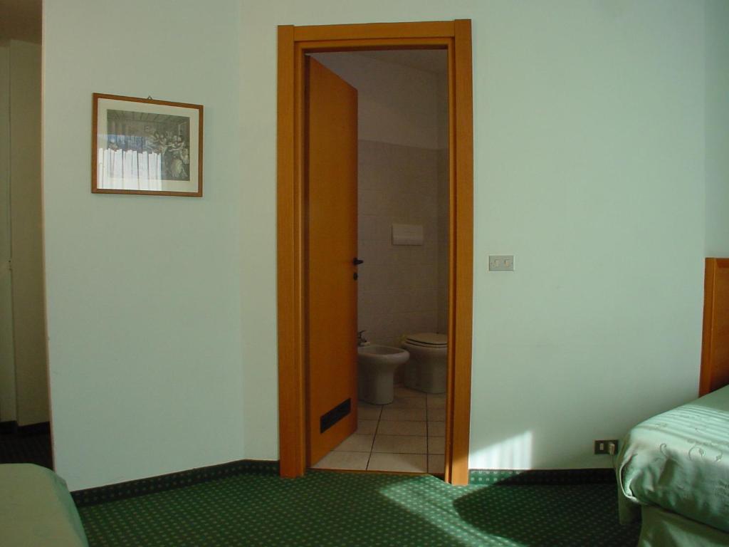 Hotel Don Abbondio photo
