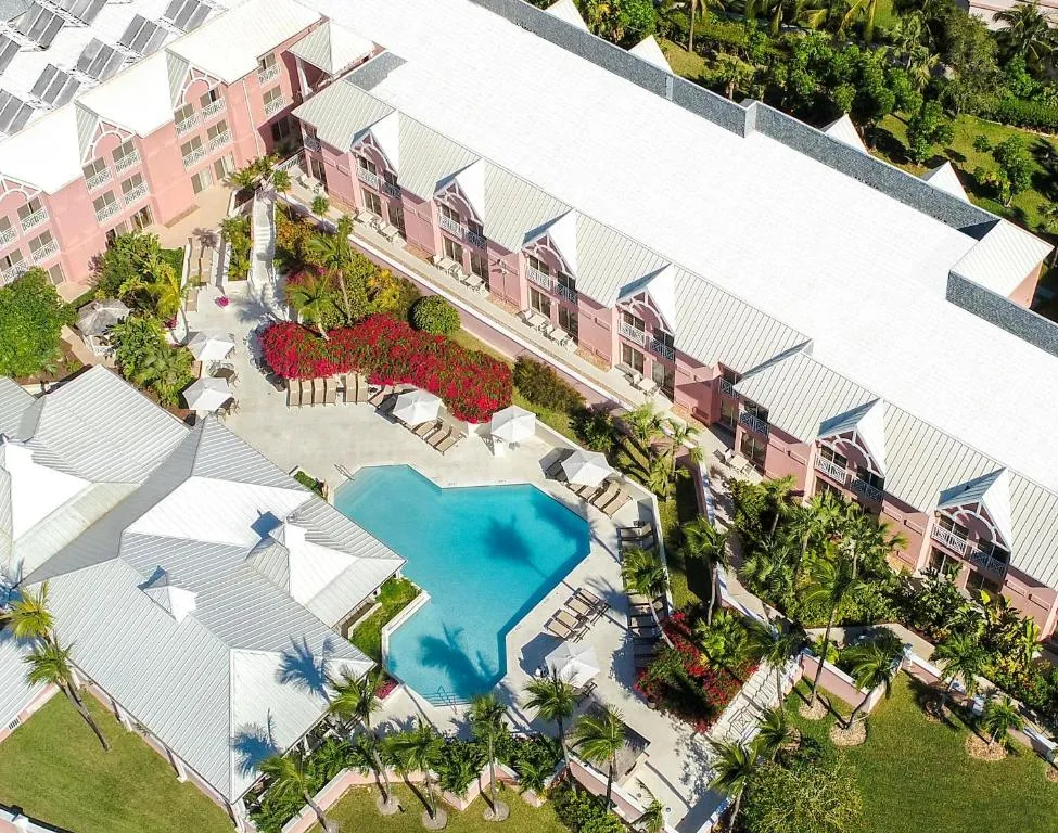 Comfort Suites Paradise Island, Hotel in Nassau