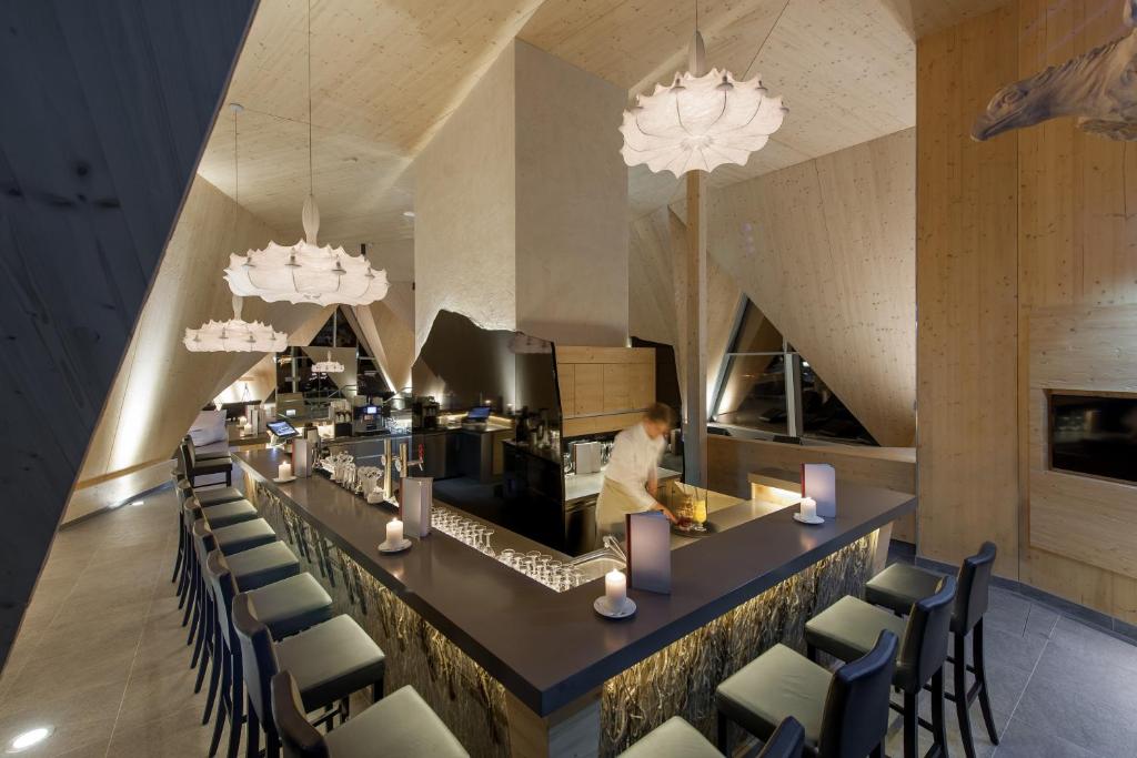 Bar/lounge