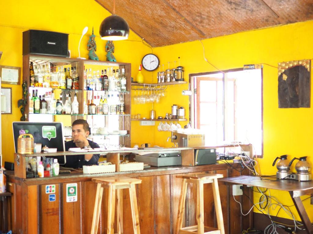 Pub/Lounge