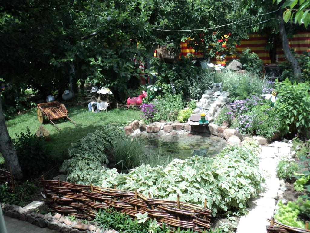 Olga Guest House — Hotel in Cholpon-Ata