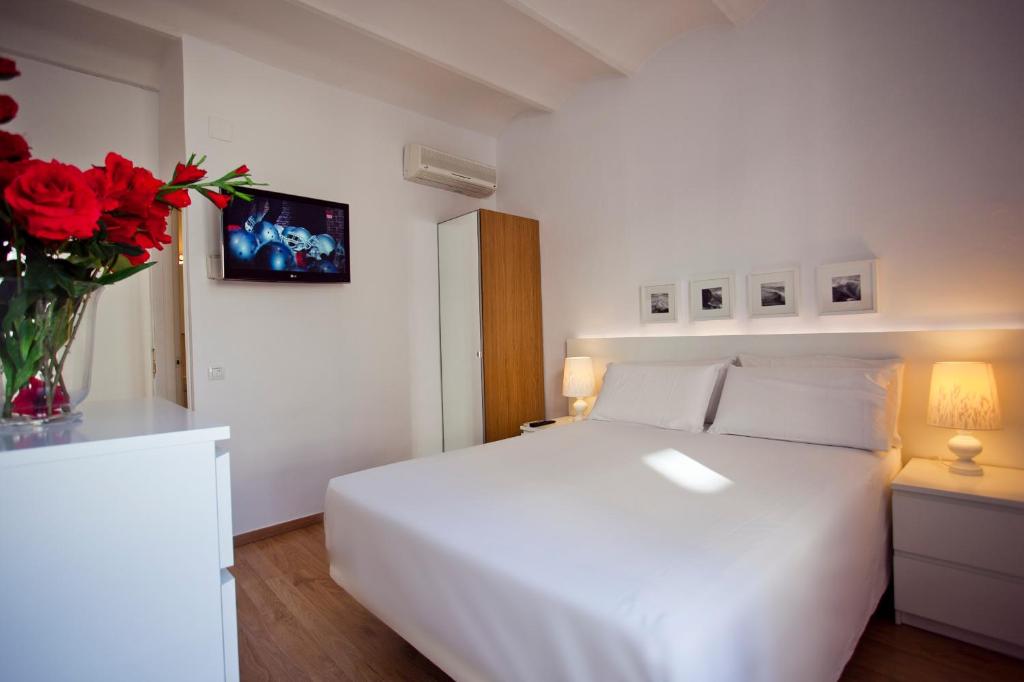 Ramblas Apartments - 2