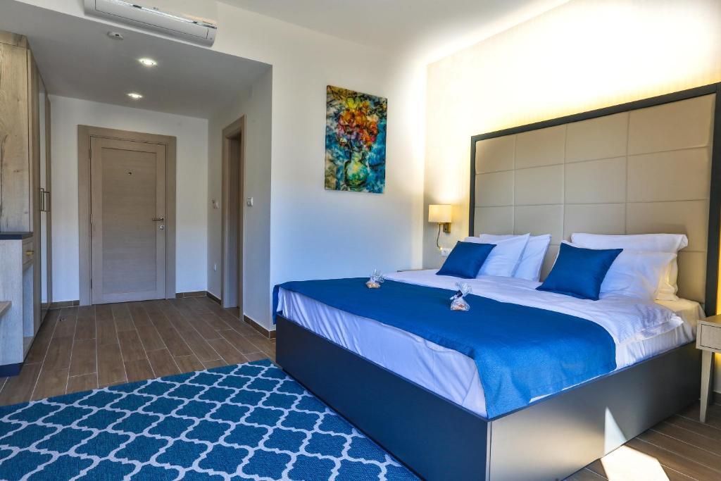 Hotel Harmony by Aycon photo