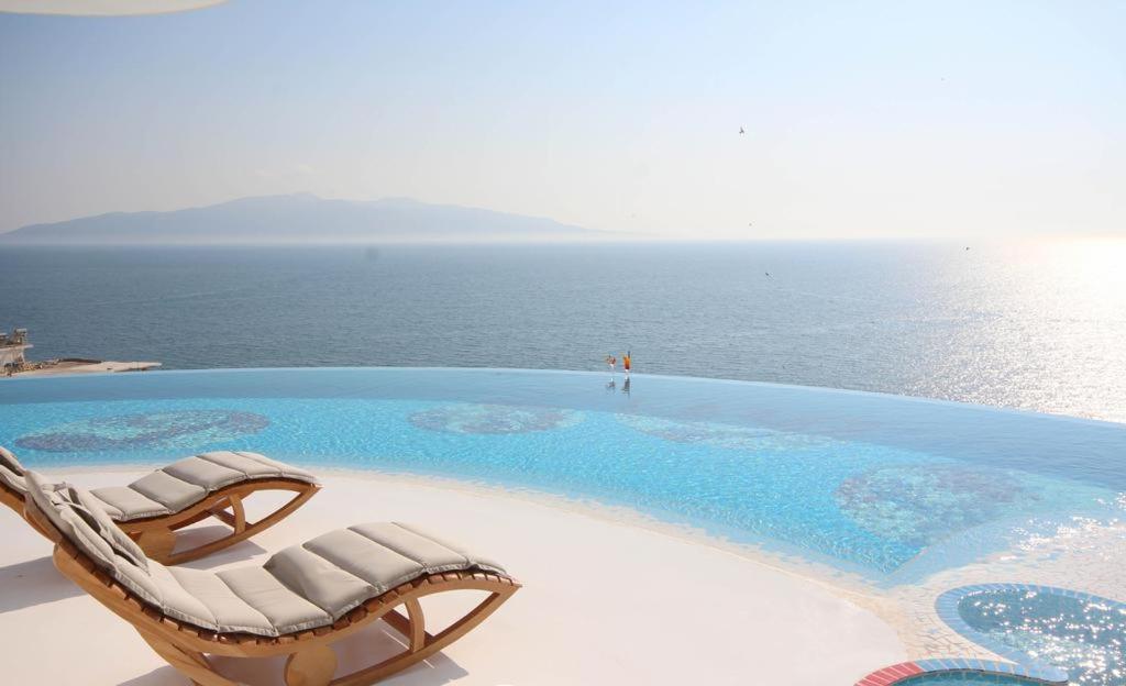 Luxury Diva Saranda Bougainville — Hotel in Saranda