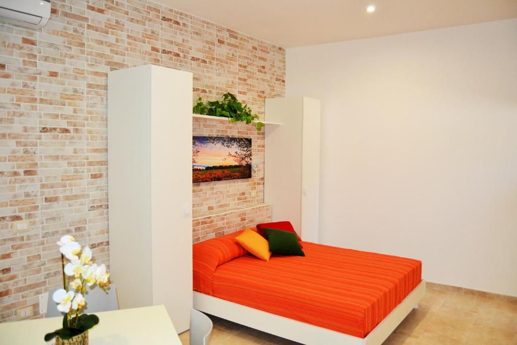 L'Aurora Apartments, Torre Lapillo