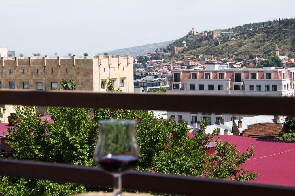 Diwan — Hotel in Tbilisi