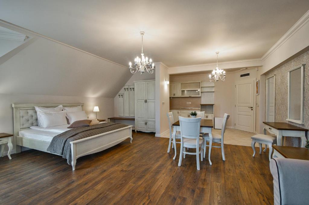Sunny Castle Hotel - All Inclusive, Beach and Free parking — Kranevo, Dobrich