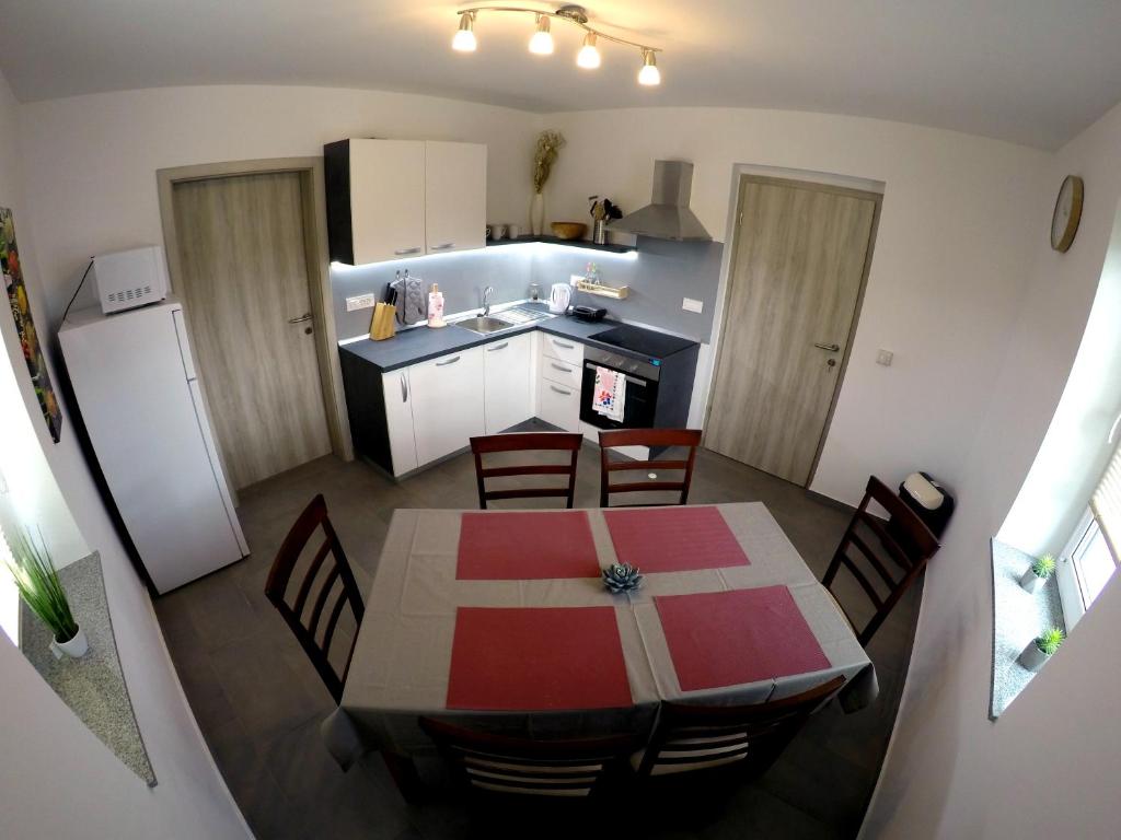 The Jungle Apartments and Rooms (Vila Džungla)