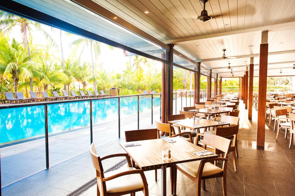 Hamilton Island Reef View Hotel
