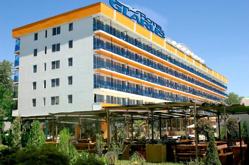 Hotel Glarus Beach& Aqua Park — Hotel building in Sunny Beach, Burgas Region