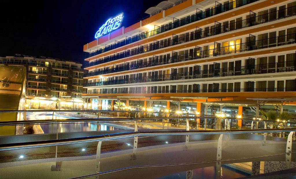 Hotel Glarus Beach& Aqua Park — Hotel building in Sunny Beach, Burgas Region