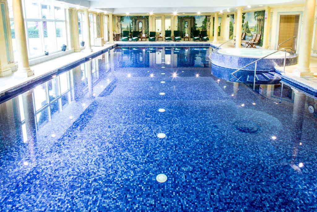 Danesfield House Hotel And Spa photo