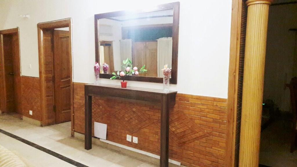 Islamabad Royal Inn photo