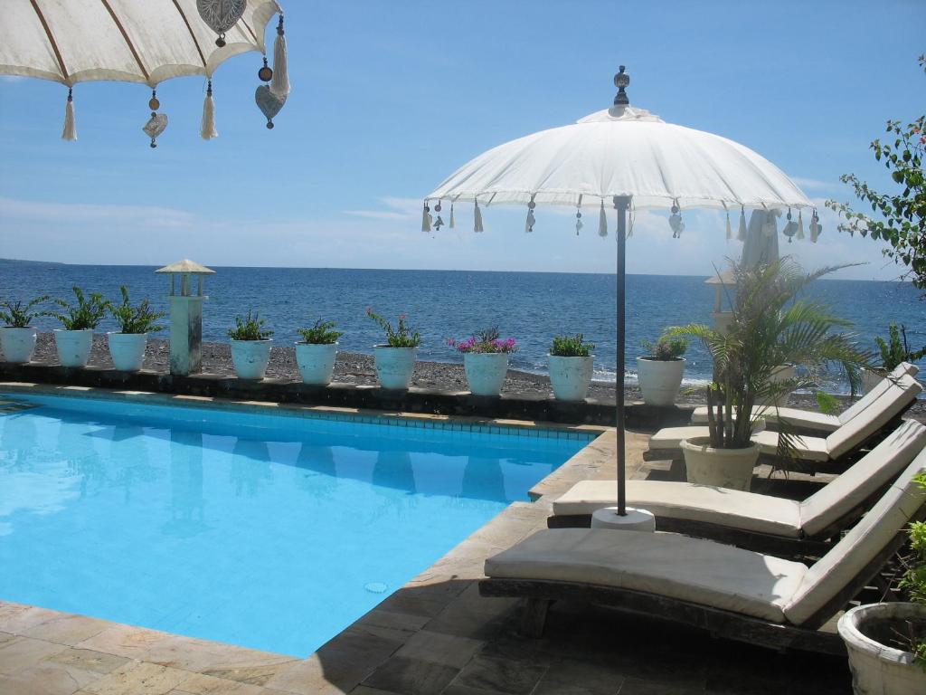 Kembali Beach Bungalows photo