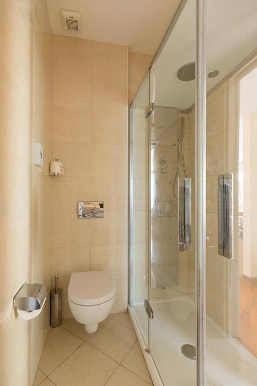 Hotel Villa Esperia — Hotel rooms in Taormina, Sicily