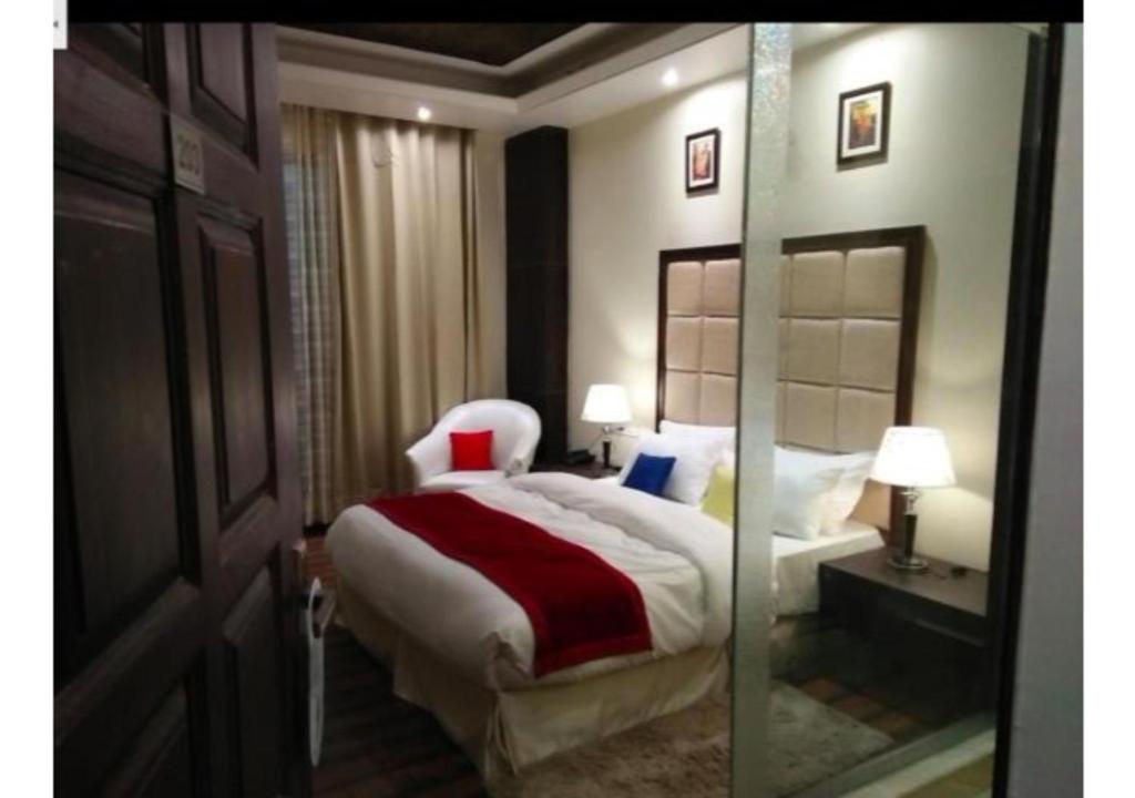 Exotic Kufri stay with Incredible Views