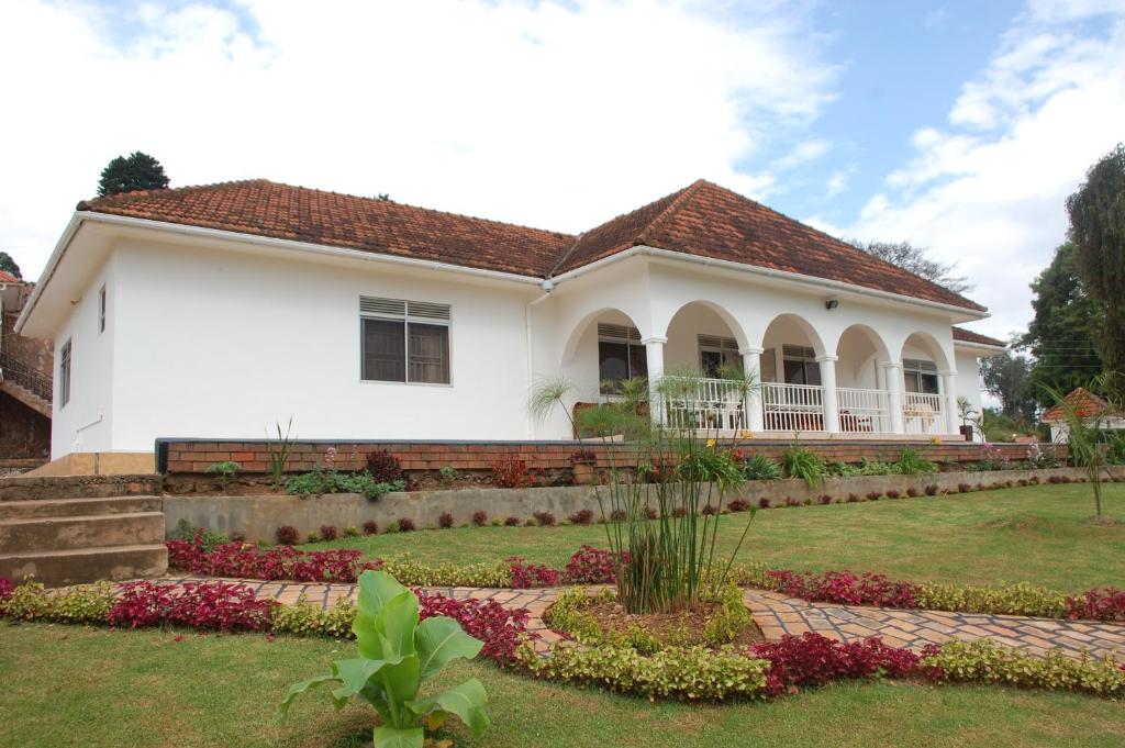 Kigezi Gardens Inn — Hotel in Kabale