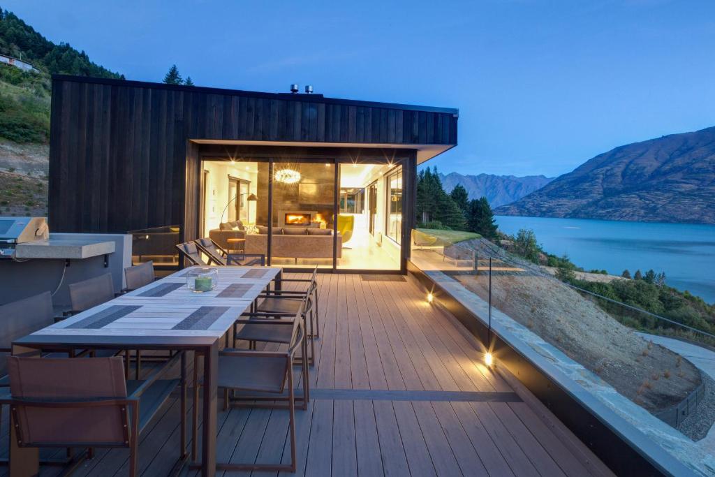 Altitude Luxury photo
