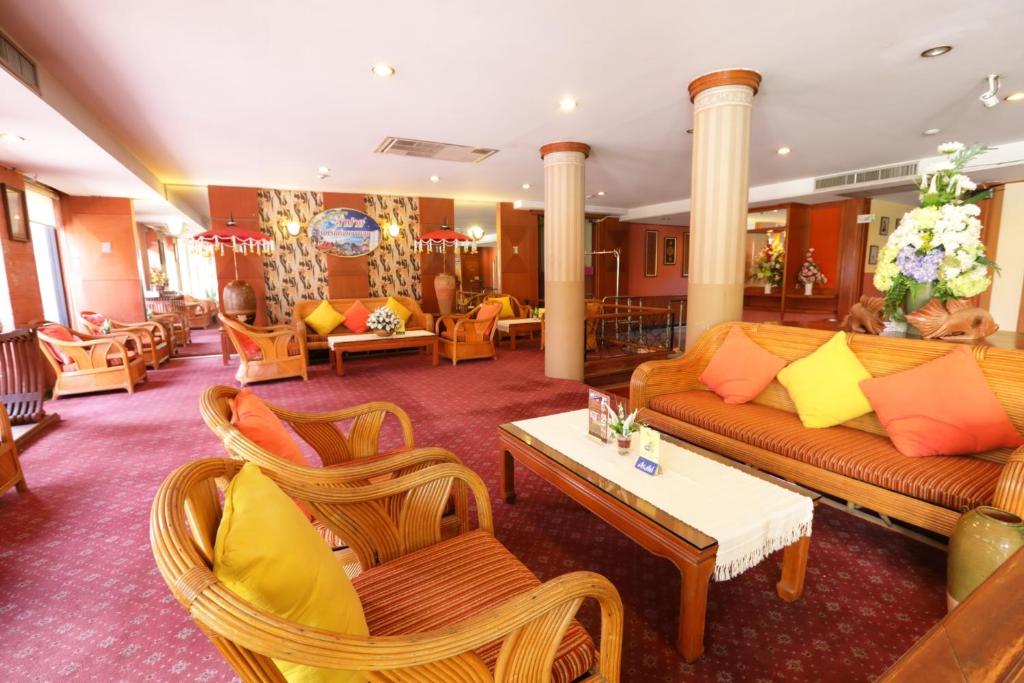 Lobby, Pin Hotel in Lampang