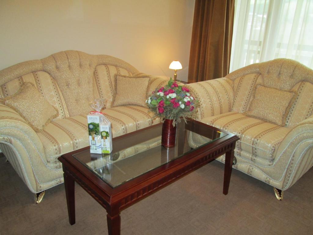 Downtown Alexander Services Apartments photo