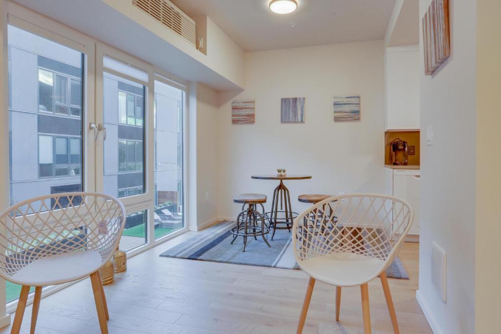 Q21 Downtown Vacation Rentals photo
