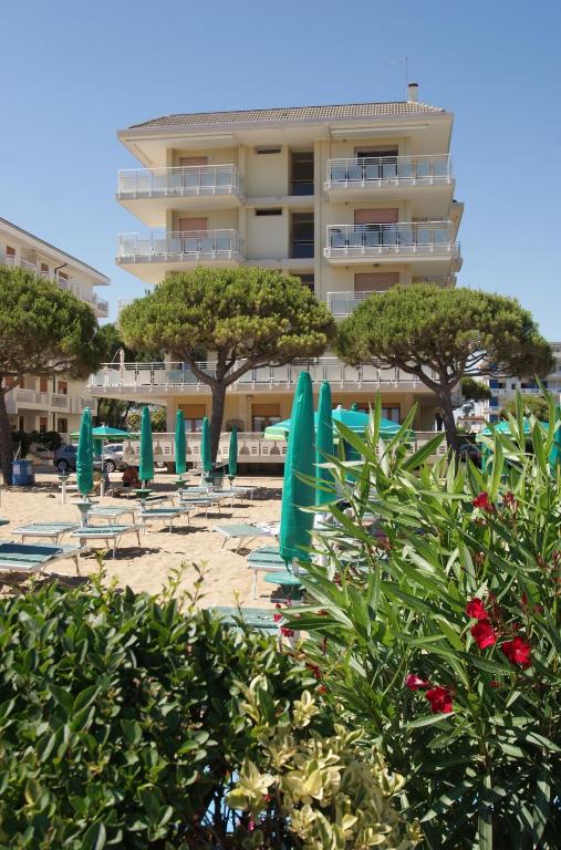 Apartments in Lido di Jesolo, Italy price from 8, reviews of Hotels