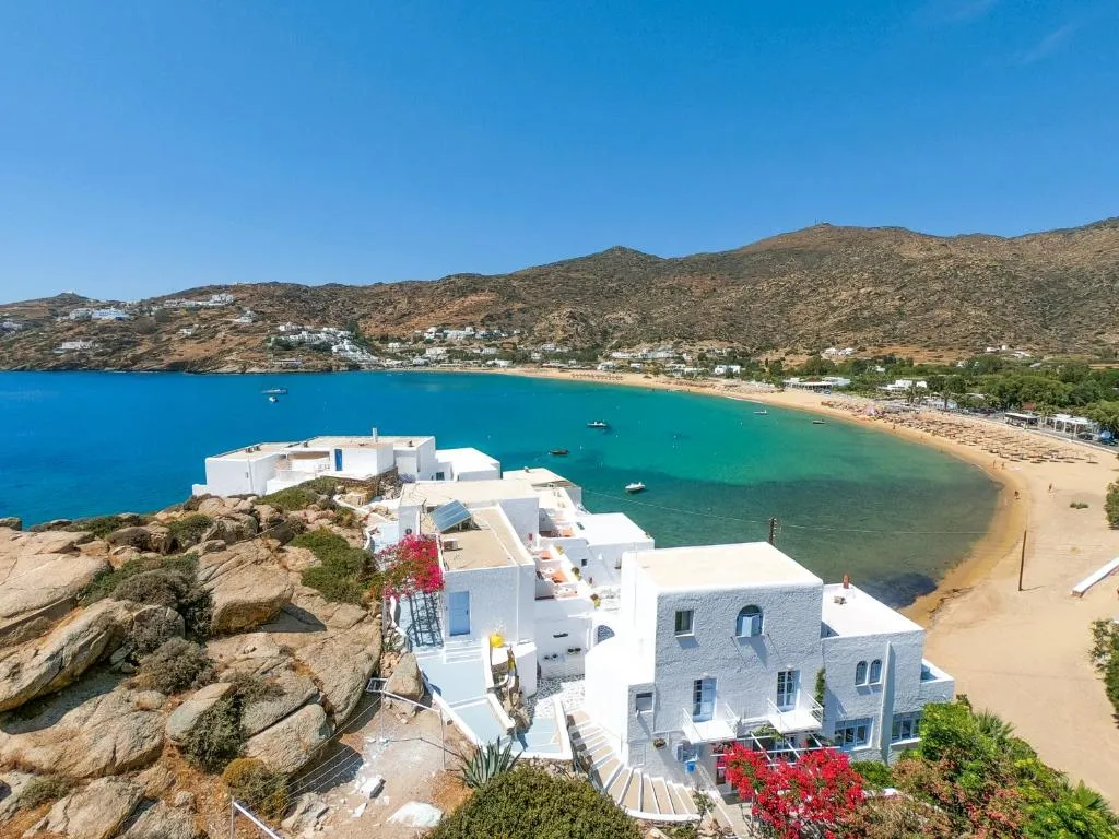 Gorgona, hotel v destinaci Mylopotas