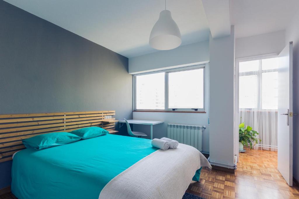 Bright and Spacious Retreat - 3