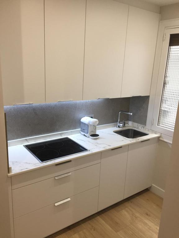 Apartamento Tiboli con parking gratuito , SIN PARKING EN JULIO POR OBRAS - 3
