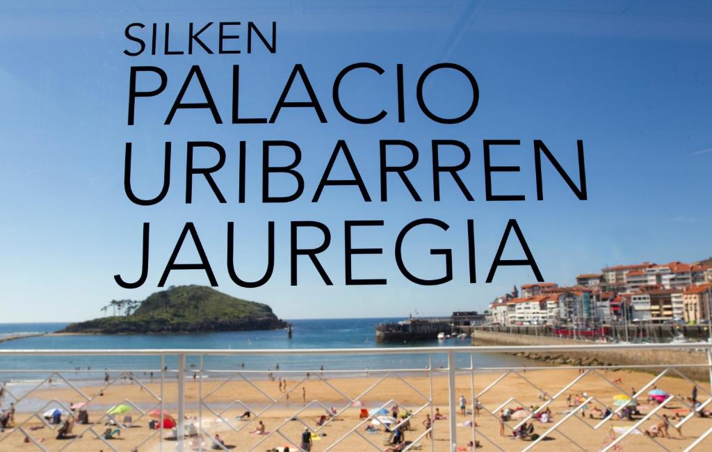Hotel Silken Palacio Uribarren photo