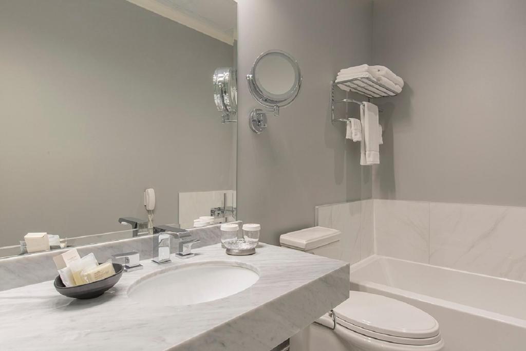 Hotel Facility 1