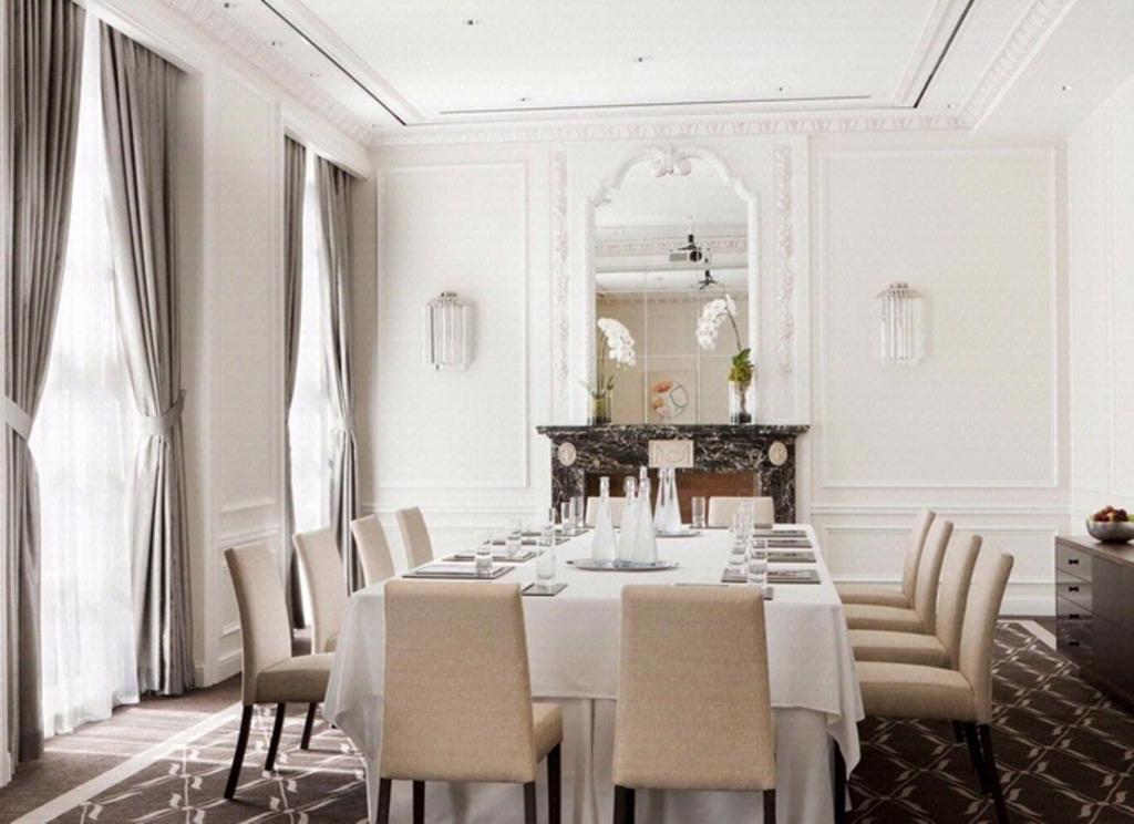 로즈우드 호텔 조지아 (Rosewood Hotel Georgia)