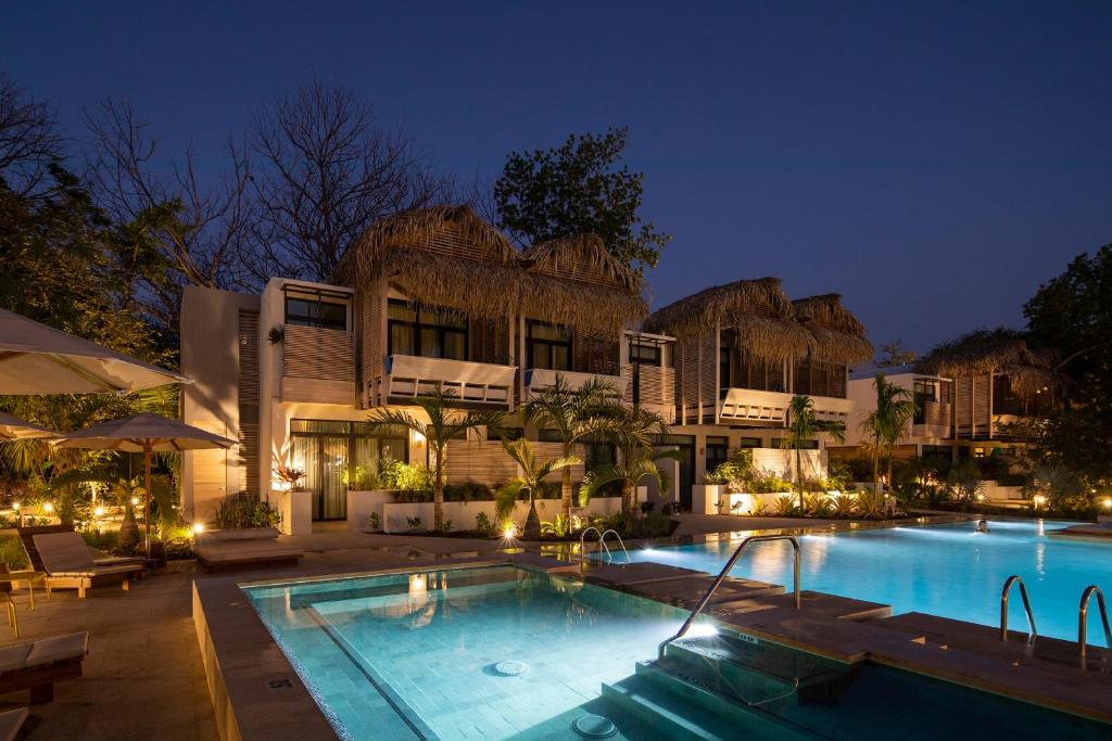 The Gilded Iguana — Hotel in Playa Guiones