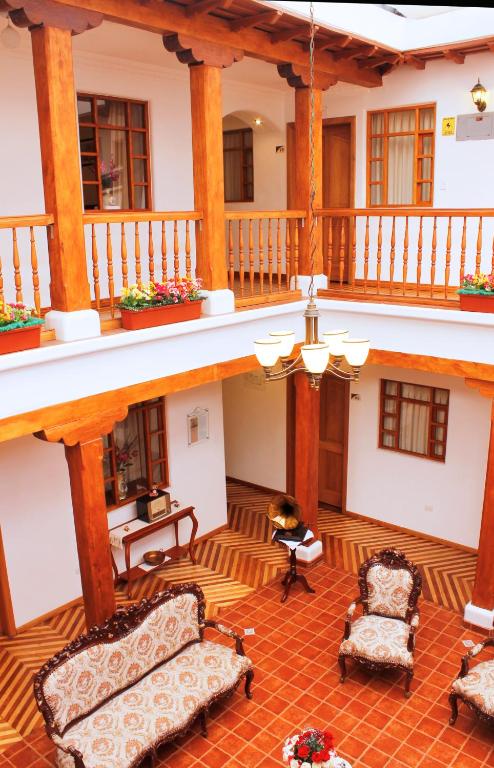 Casa Hotel Las Plazas — Hotel in Quito