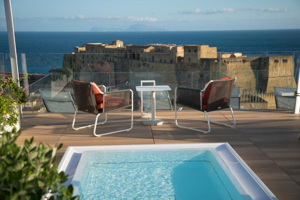 Naples Grand Hotel Vesuvio dining