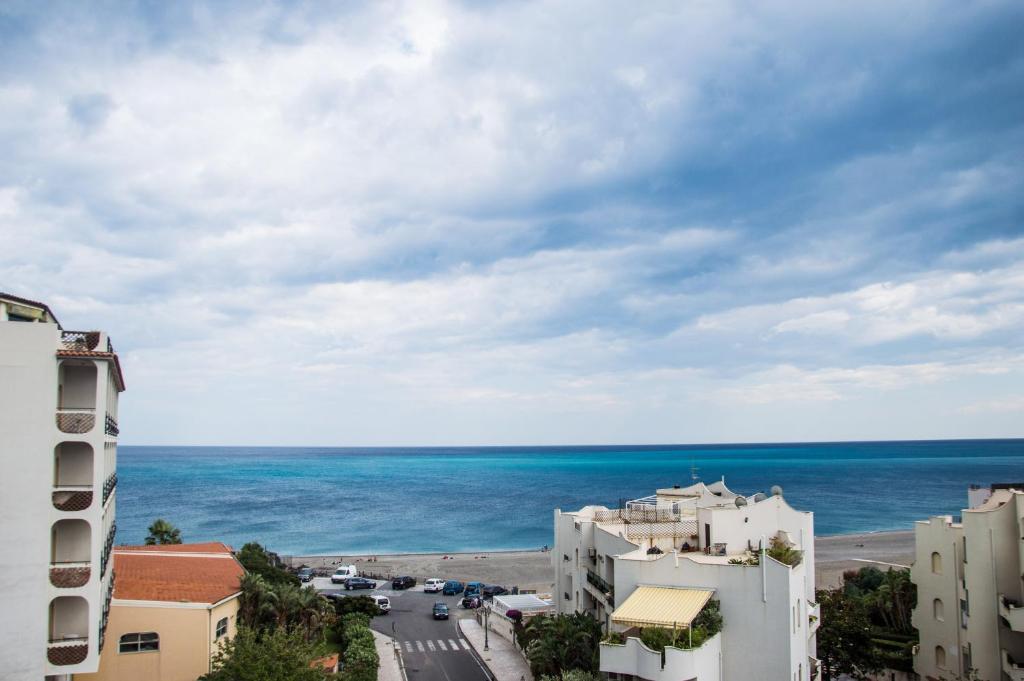 Hotel & Apartments Villa Linda photo
