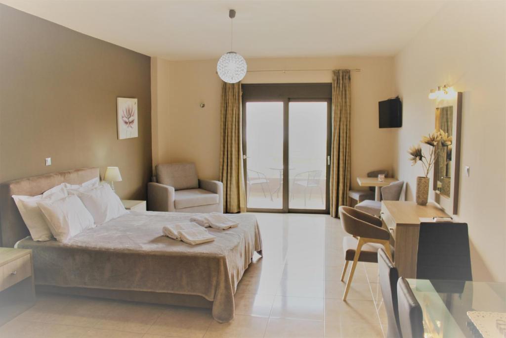 Phaedra Suites photo