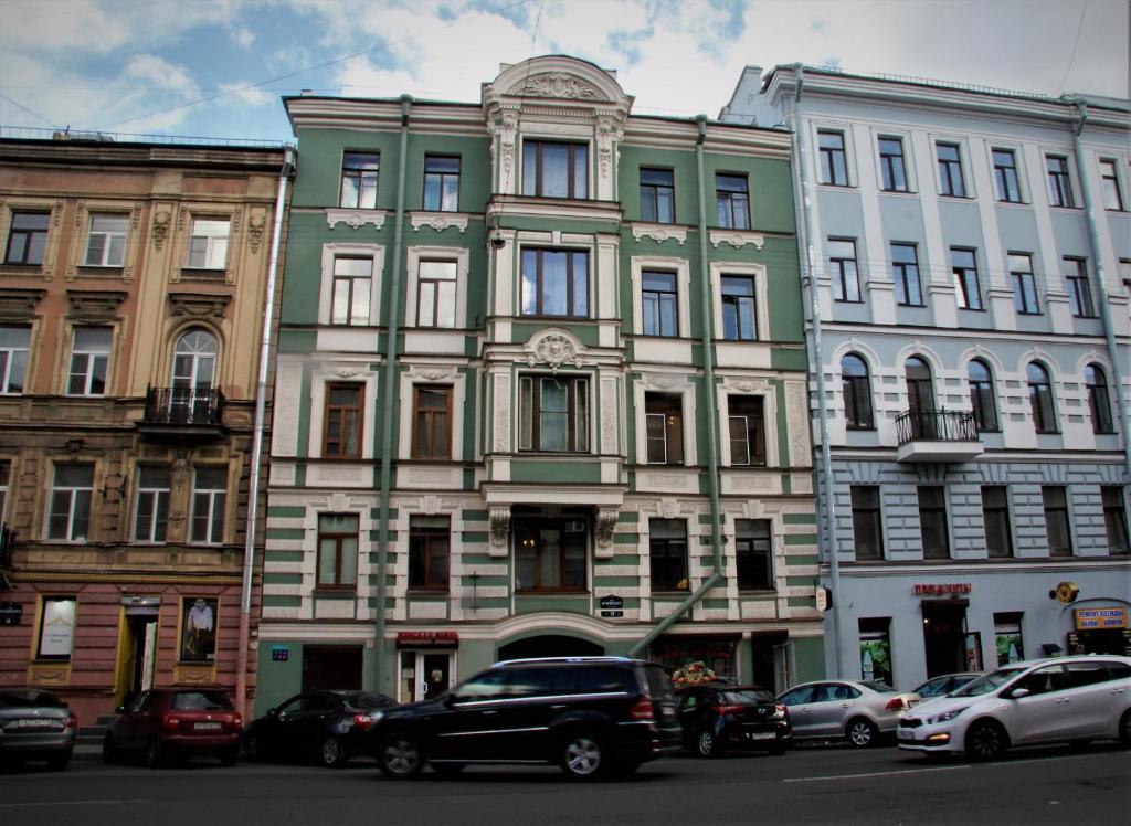 Apartment on Zhukovskogo