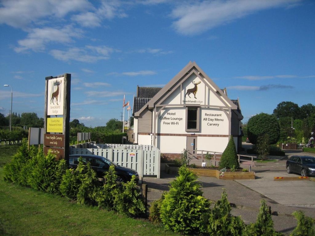 Breckland Lodge — Hotel in Attleborough