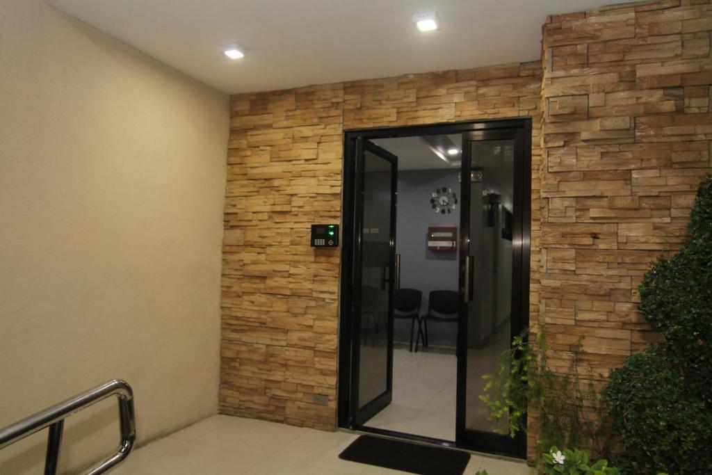 RF Suites photo