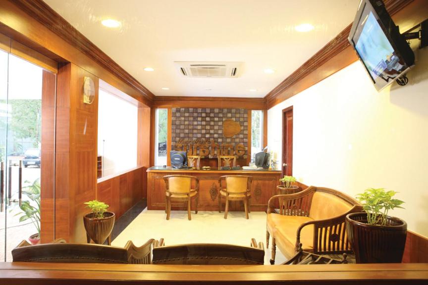 Meenakshi Sunshine Hotel photo