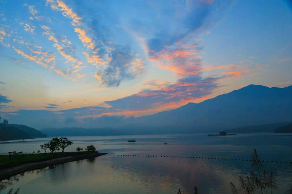 Sun Moon Lake FRIDAY Inn Guest House