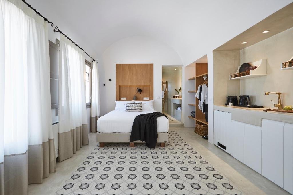 White & Co. La Torre Suites photo