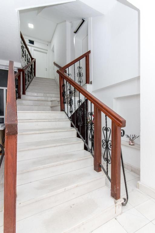 AGH Elite Apartments & Studios photo