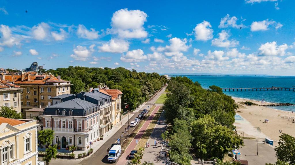 Бургас 1. Бургаз болгария. Бургас променад. Бургаз болгария. Бургас 1.