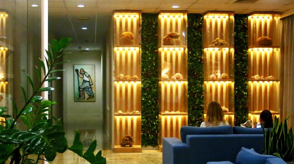 Marina Hotel photo